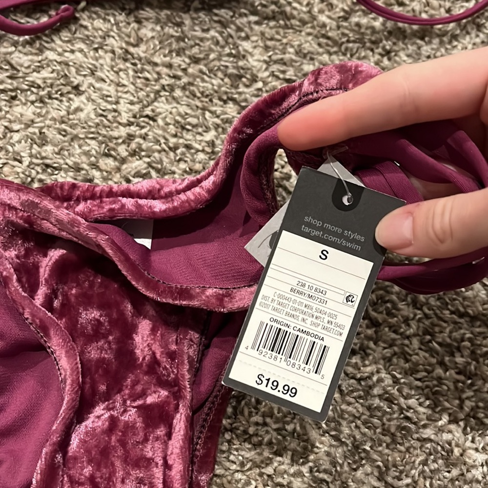 Velvet string bikini - Picture 4 of 4